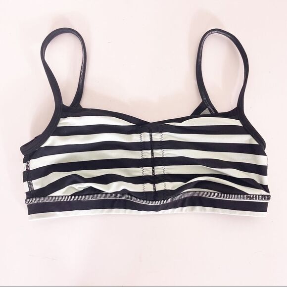 Lululemon Black & Mint Green Striped Sports Bra - Picture 1 of 6